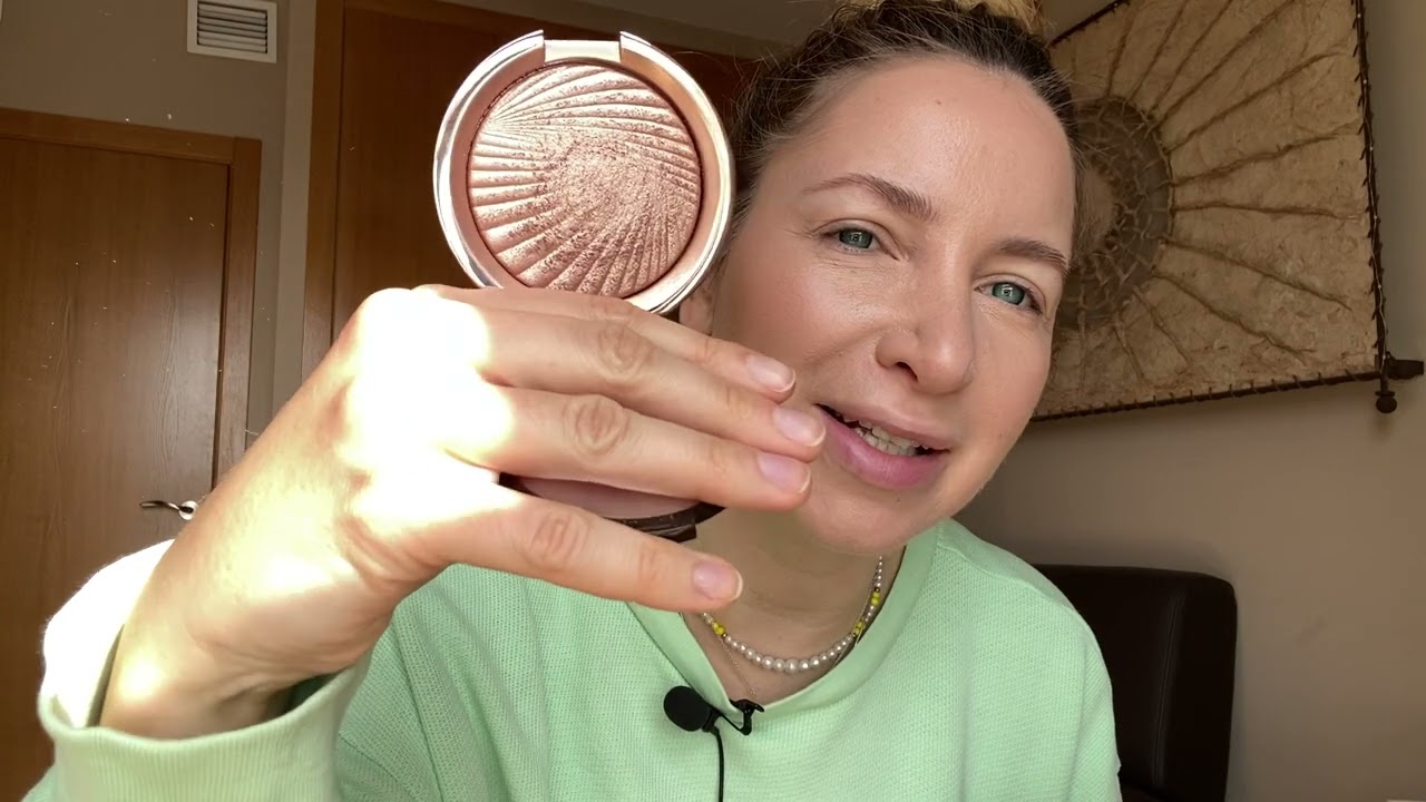 Бренд открытие Estee Lauder Тональная основа Futurist Hydra Rescue. Bronze Goddess. Блеск Pure Envy