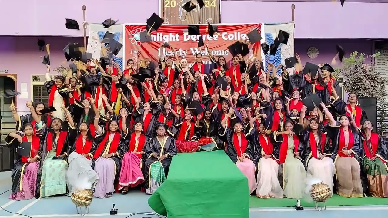 Graduates students from b.com batch 2021-2024
