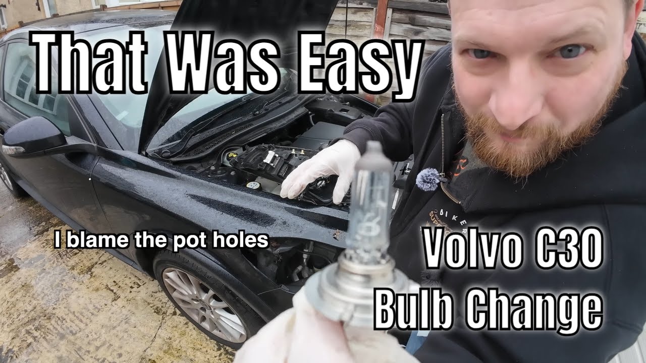 That Was Easy - Volvo C30 Headlight Bulb Change