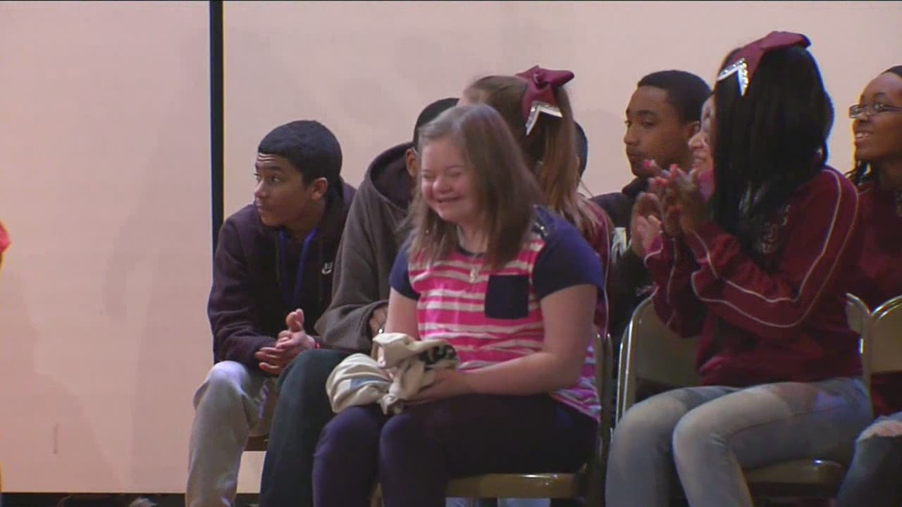 Kenosha athletes who stood up for bullied cheerleader honored at school assembly