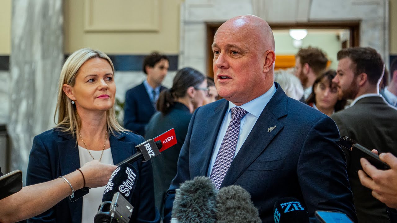 Members Bill Introduced to BAN SOCIAL MEDIA for Under 16s