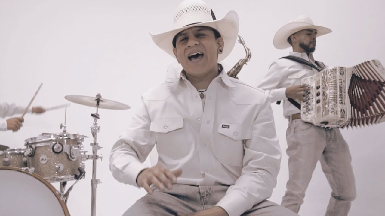 Adverzo - Let Me Love You [Official Video]