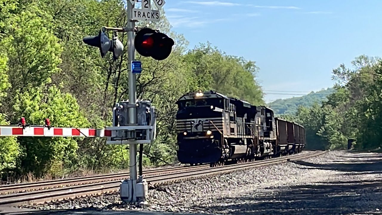 NS 597 blasts through Derry, PA 5/14/23