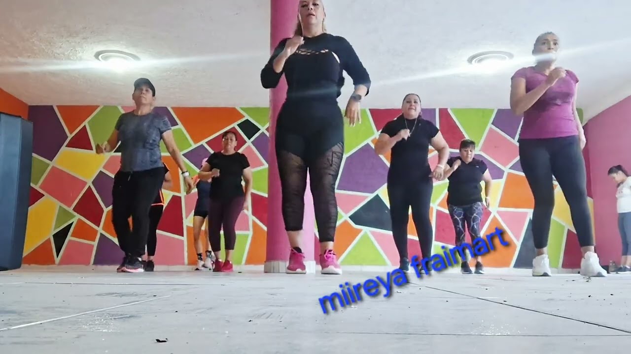  cumbiaton,bonita pero mentirosa 😀(miireya fraimart ) baile fitness 