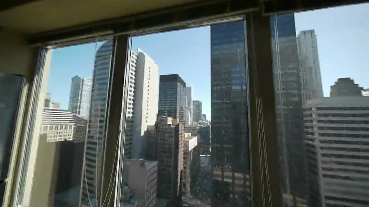 215 West in Chicago's Loop: City views from three apartments