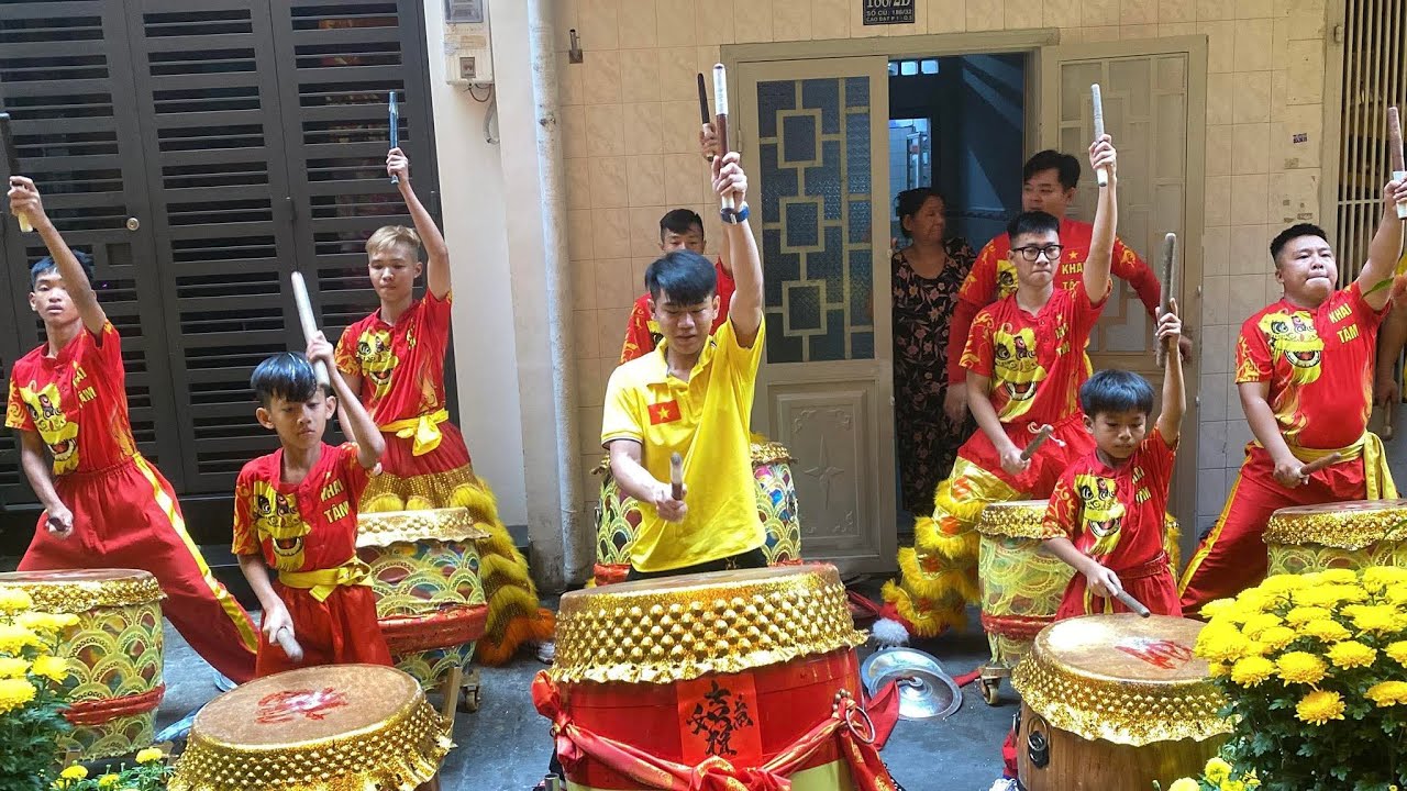Trống Hội Mừng Xuân 2026 Của Đoàn Nghệ Thuật Lân Sư Rờng ( KHAI TÂM ĐƯỜNG QUẬN 7 TPHCM ) 