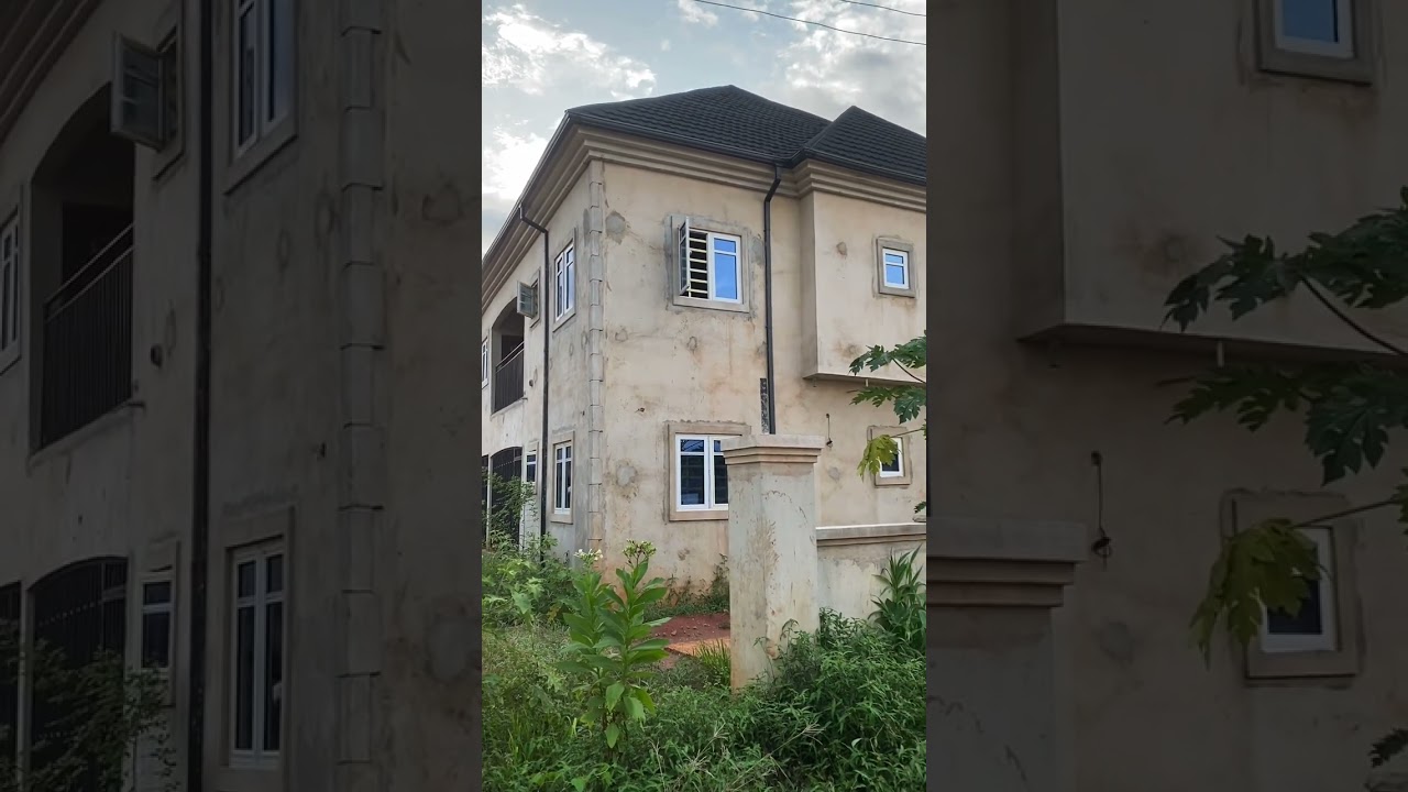 4Flats, With Duplex Attached, Ugbor G.R.A Benin. 09136710441..