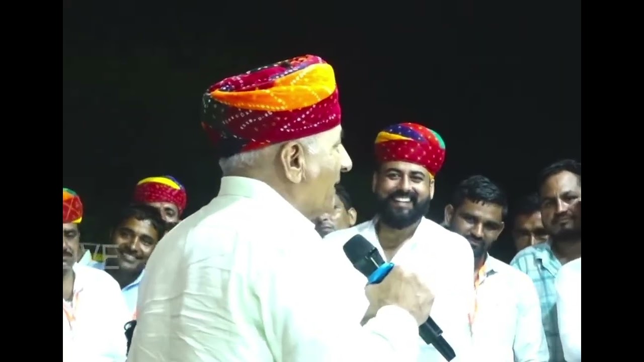 बादेङ-लाडनूं में आयोजित विशाल भजन संध्या में
