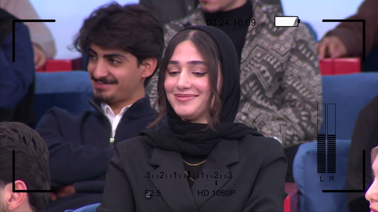 یەڵڵا سێڵفی بگرن