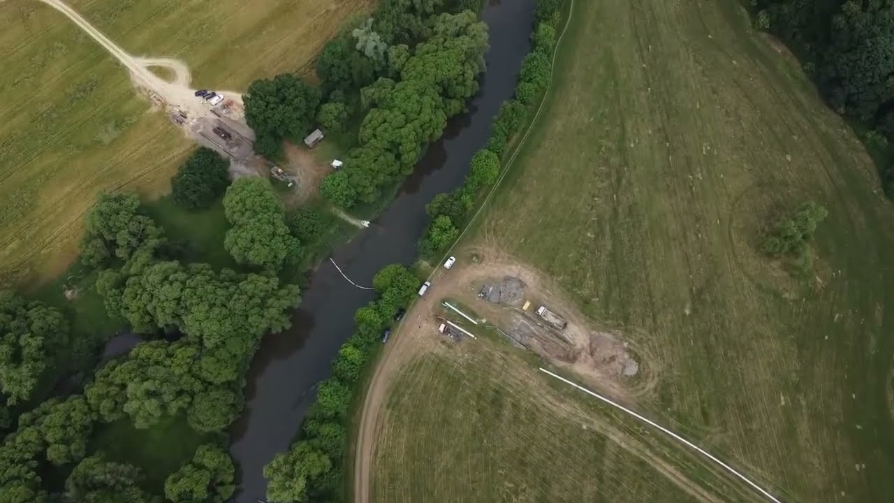 Realizace řízeného protlaku v délce 115m včetně zatažení ocelového potruubí DN500 z roku 2023