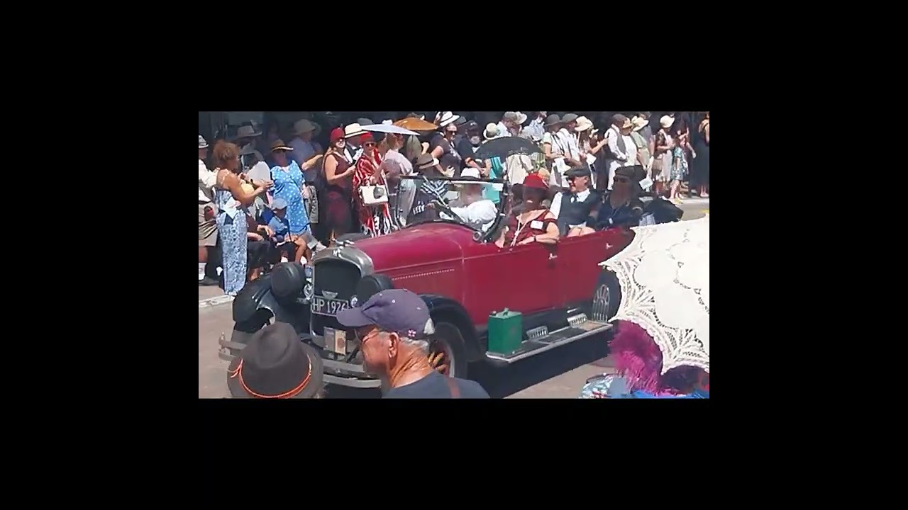 Napier NZ, Art Deco Festival 2026, vintage car parade III. 21 Feb 2026