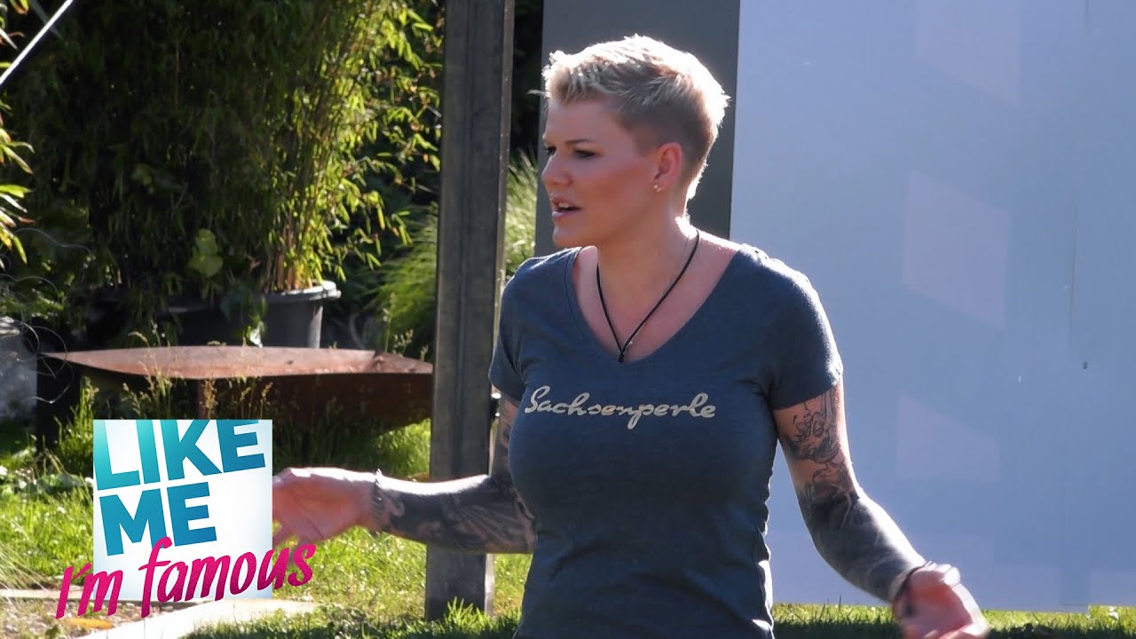 Vers&ouml;hnung? Pustekuchen! Melanie M&uuml;ller macht Sarah Knappik rund | Like Me &ndash; I&rsquo;m Famous - Folge 03