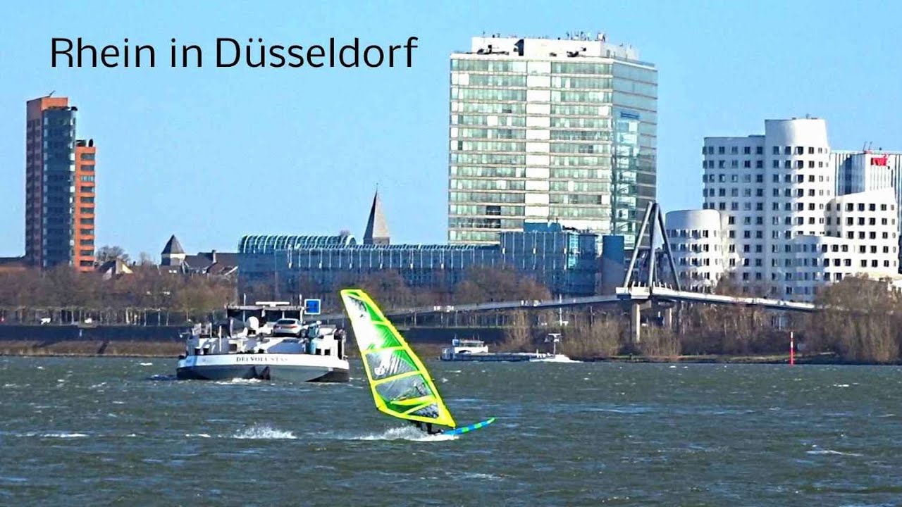 Spektakuläres Windsurfen auf dem Rhein bei Düsseldorf