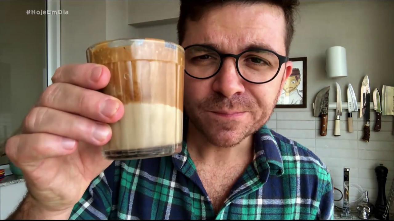 Guga Rocha ensina a preparar o café sul-coreano que viralizou na internet