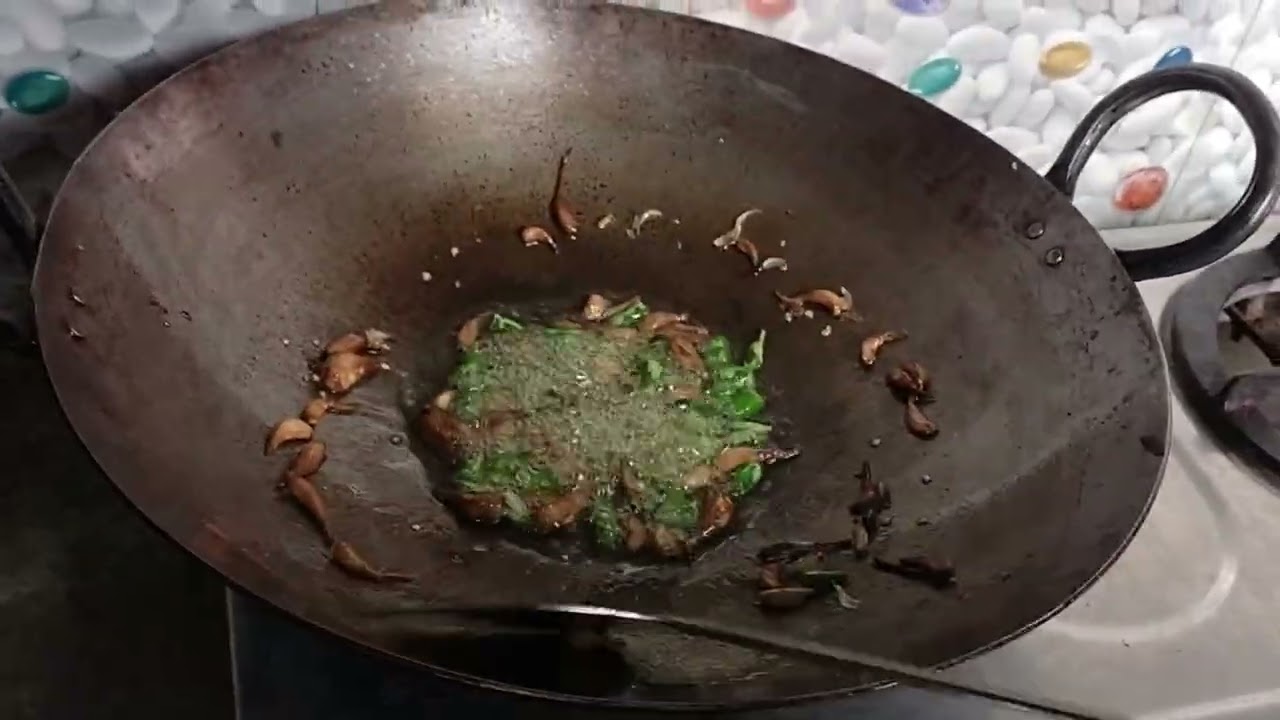 आलू सोयामेथी की सब्जी कैसे बनाई जाती है।