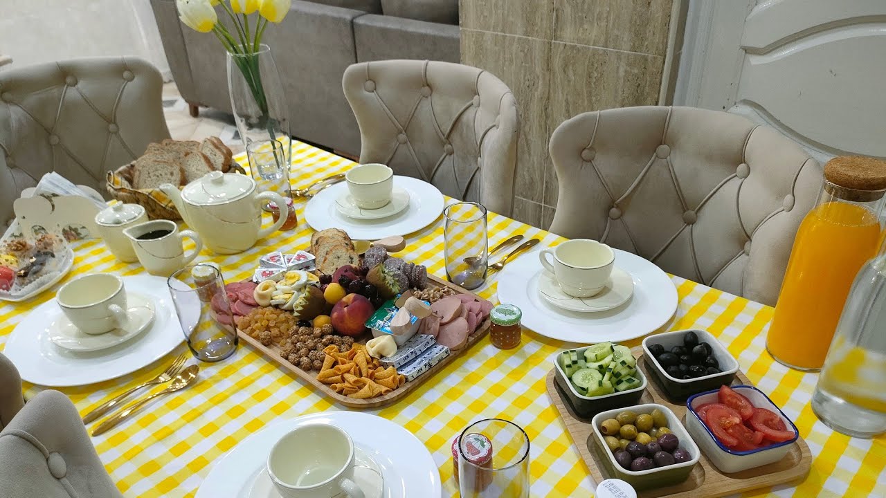 روتين الجمعة مليء بالنشاط والطاقة الإيجابية🧼✨ اقتراح طاولة فطور الصباح ☕🍱