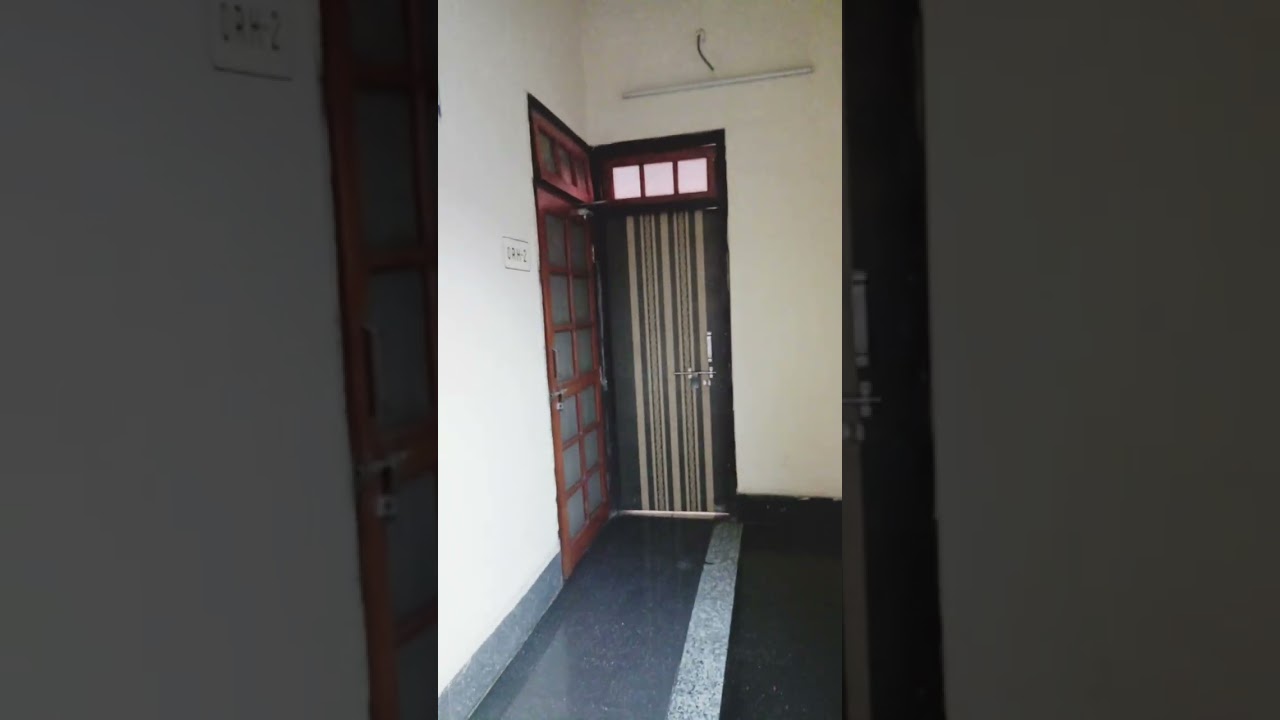 Aishbagh Junction Railway Station AC Waiting Room Officers Rest House