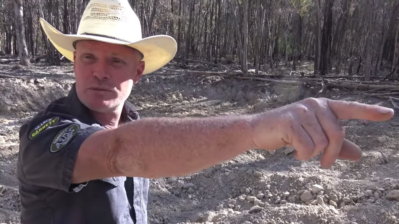 Metal Detecting My First Australian Gold Nugget!