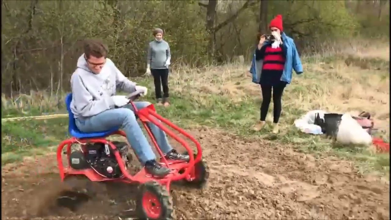 Работа КВ-2 с фрезами в поле