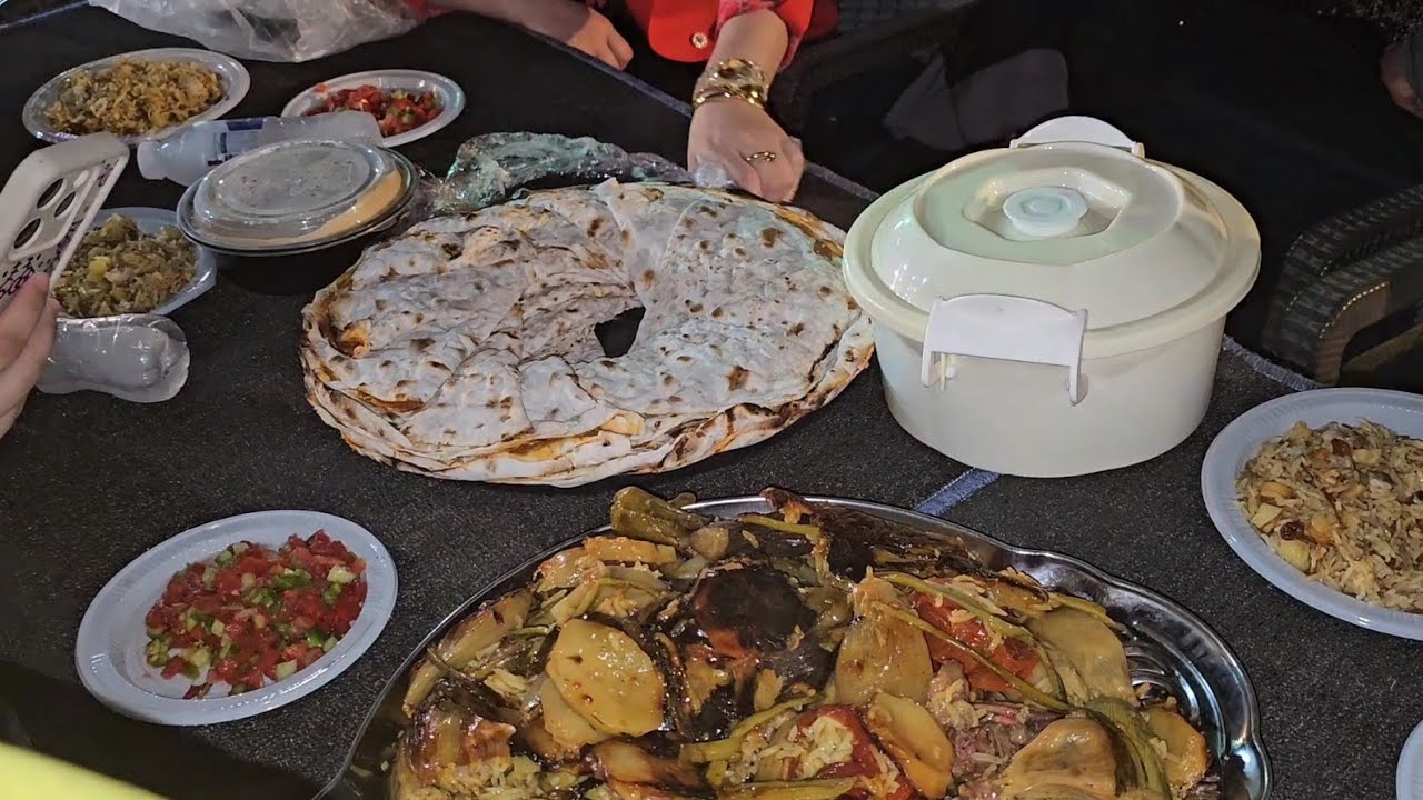 لتقيت بمتابعيني هنا وطبخاتهن ام ملك وياي وجابت بناتها😅مشاهدة ممتعة 