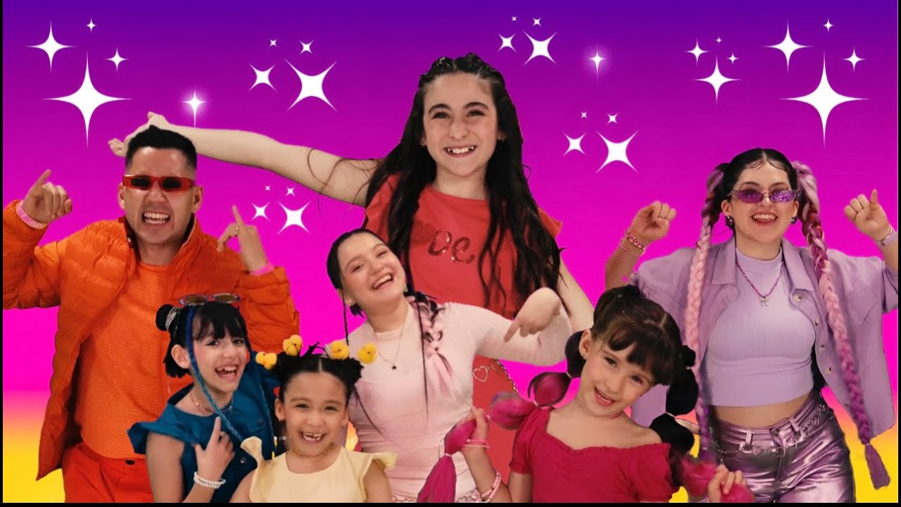 MACARENA / @LARACAMPOS  con @LosMeniquesDeLaCasa @hermanitasCARDENAS Y @saritahbebe
