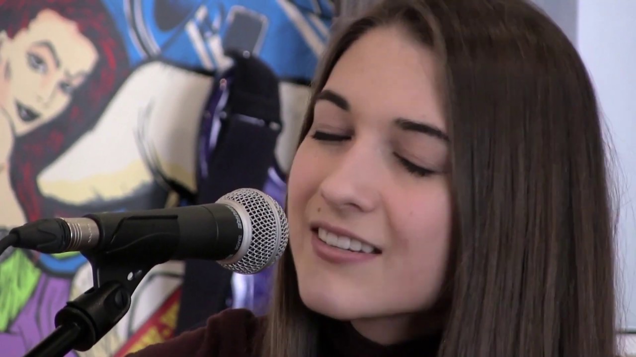 Cassidy MacKenzie Live Session at YANGAROO