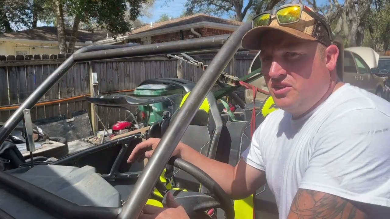 Cagewrx super shorty roll cage install on my Polaris RZR 1000