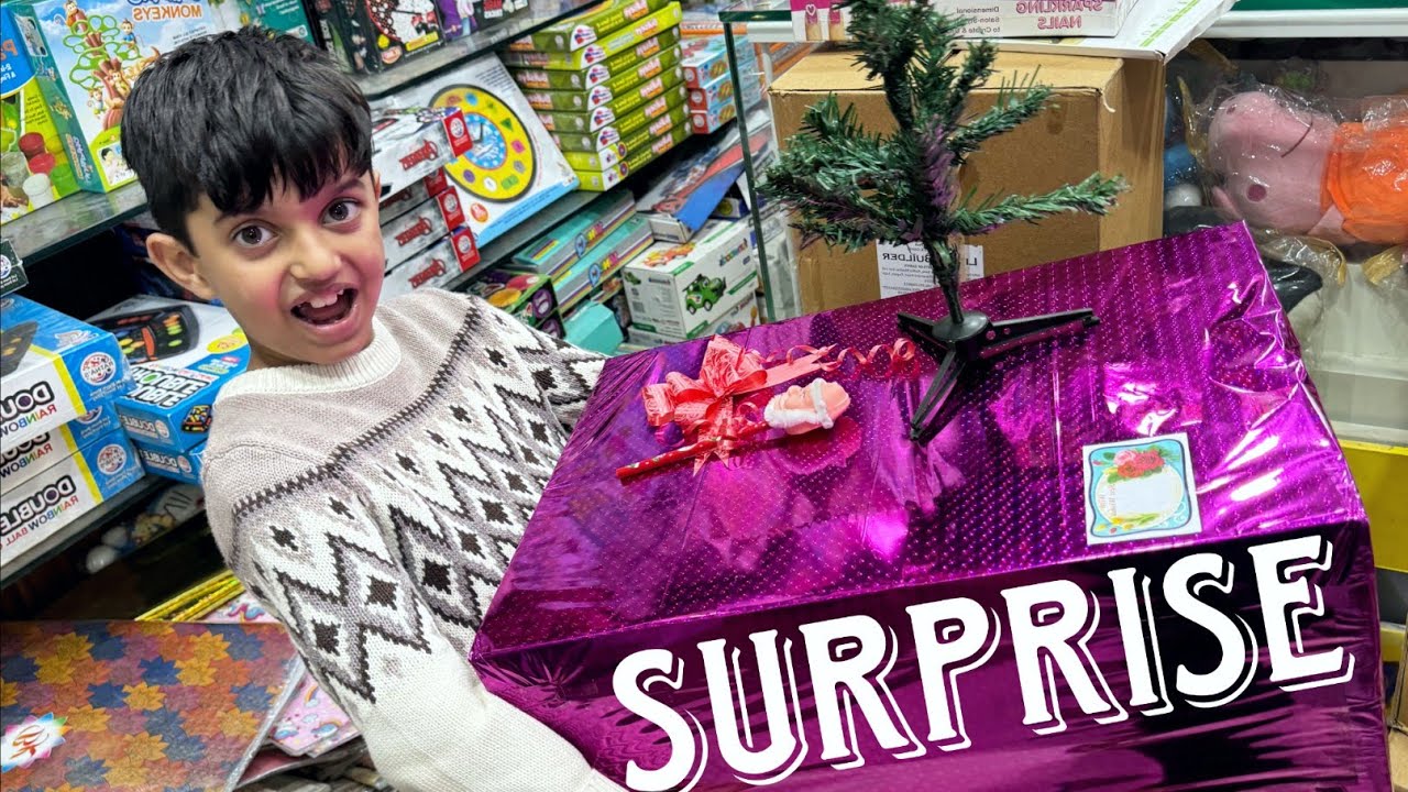 Surprise Gift Mil Gaya 😂 | Christmas Vlog | Yaatri