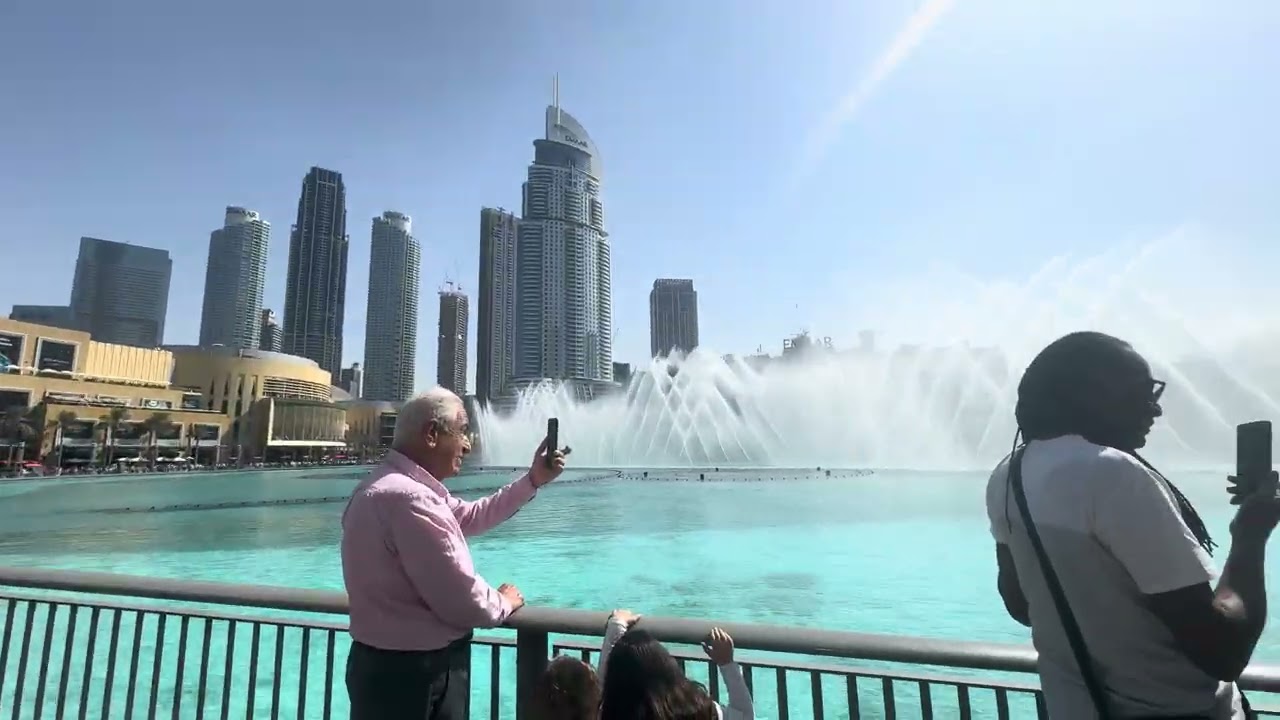 Enjoy the beautiful Dubai Fountain show         #Dubai#BurjKhalifa#DubaiFountain#DubaiNight
