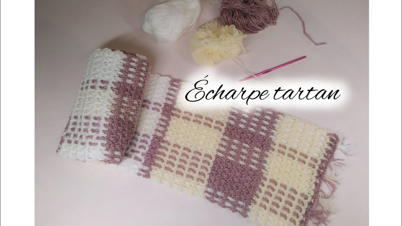 écharpe  écossaise au crochet, appelé tartan également. avec 3 pelotes seulement 😊
