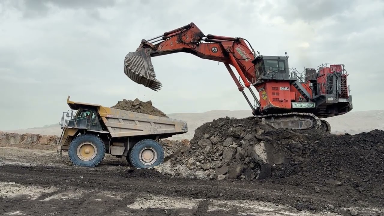 Big Diger Hitachi & liebherr Excavator || loading Sand material smode