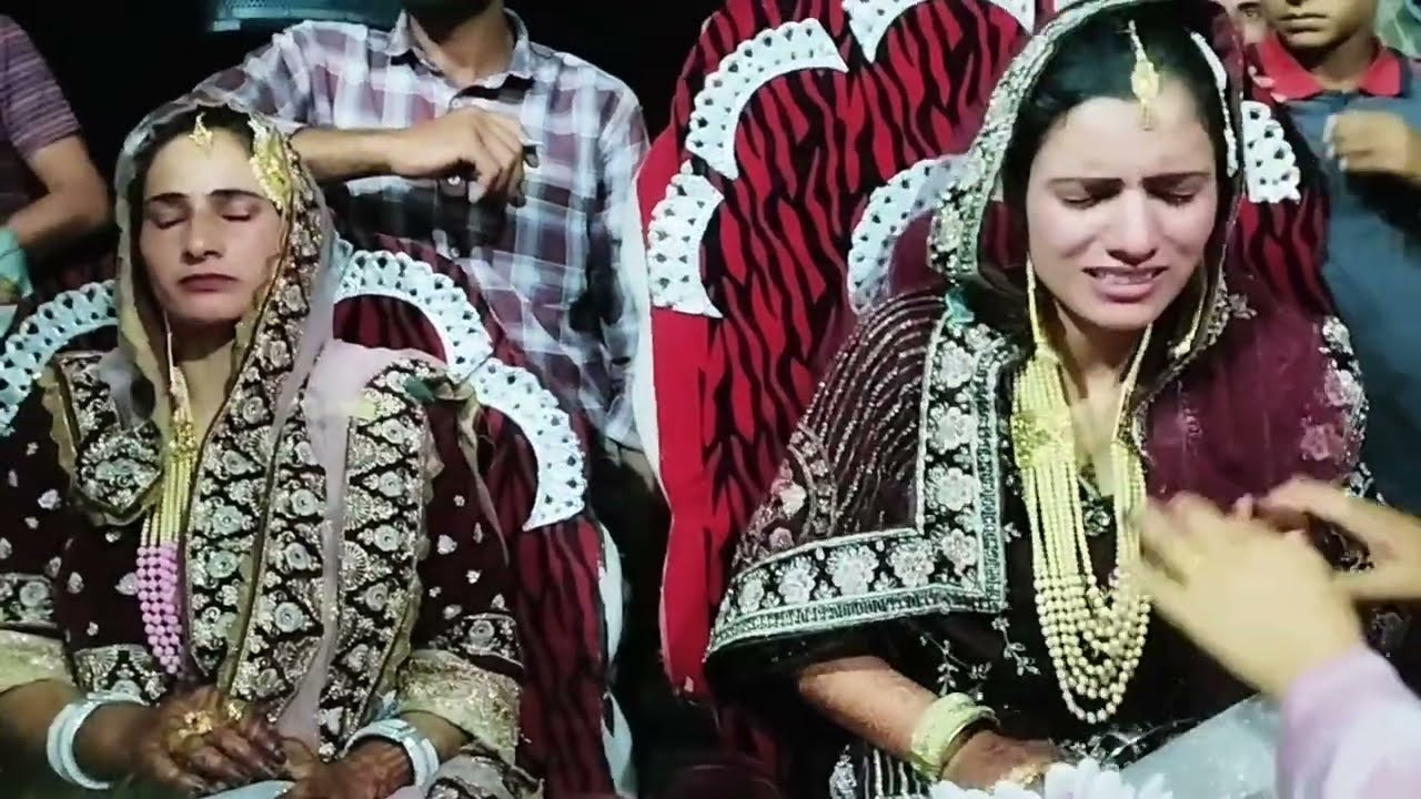 Kashmir brides emotional🥺 video wedding rukhsati. 