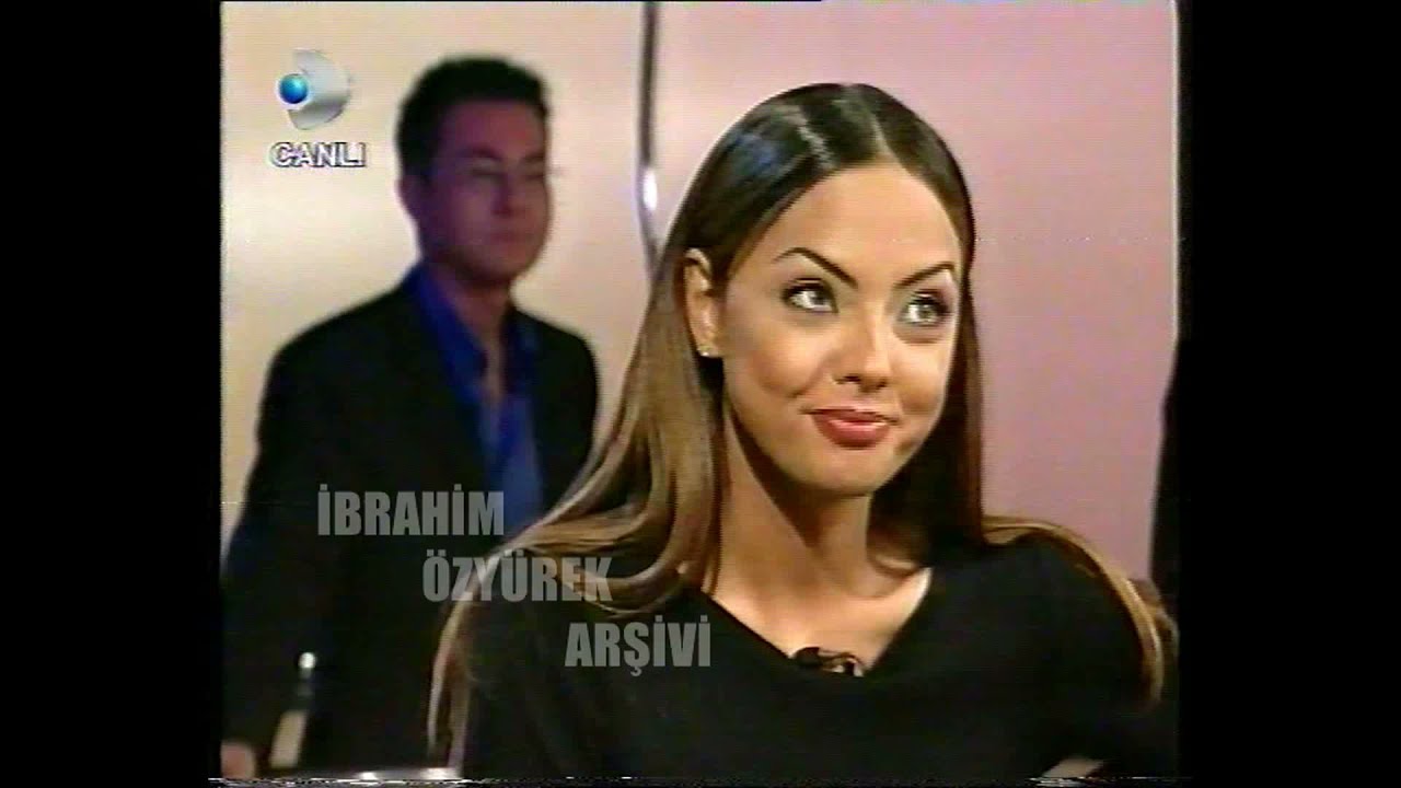 Çarkıfelek’in ilk konukları Ebru Gündeş, Serdar Ortaç ve Aydın (3 Ekim 2000 - kanal D)