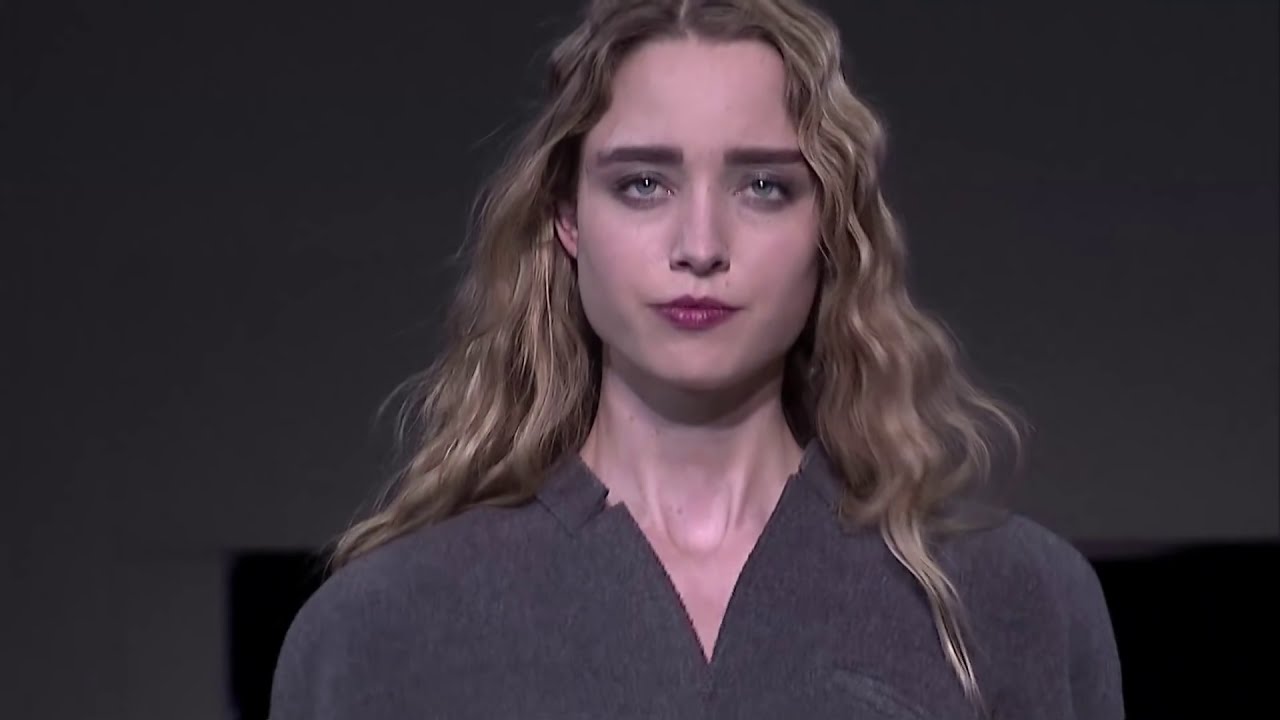 Giorgio Armani - 2014 Fall/Winter Womenswear Fashion Show