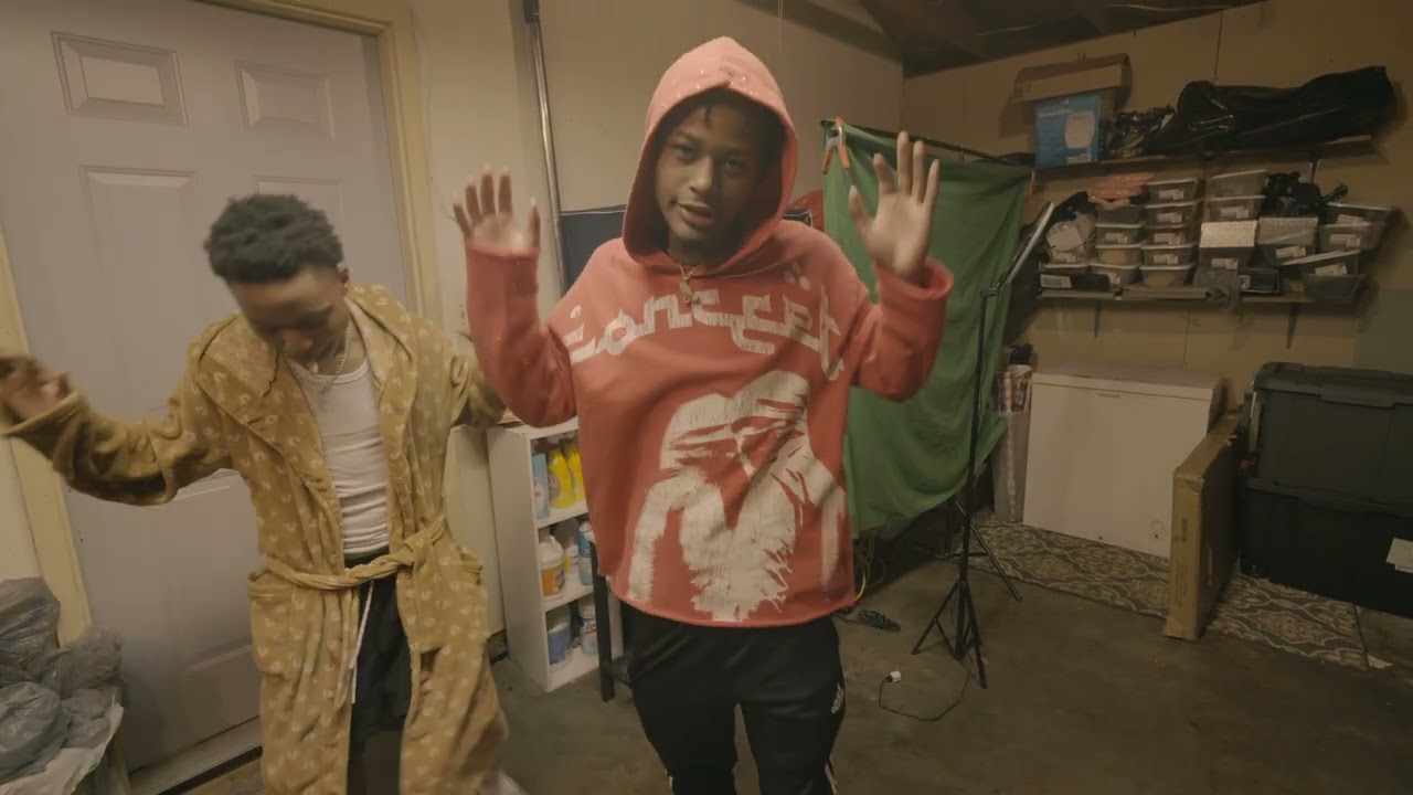 VisualsByKenn: cloud 9 music vid @PrtyLikePVRPLE @piso_getondaflo