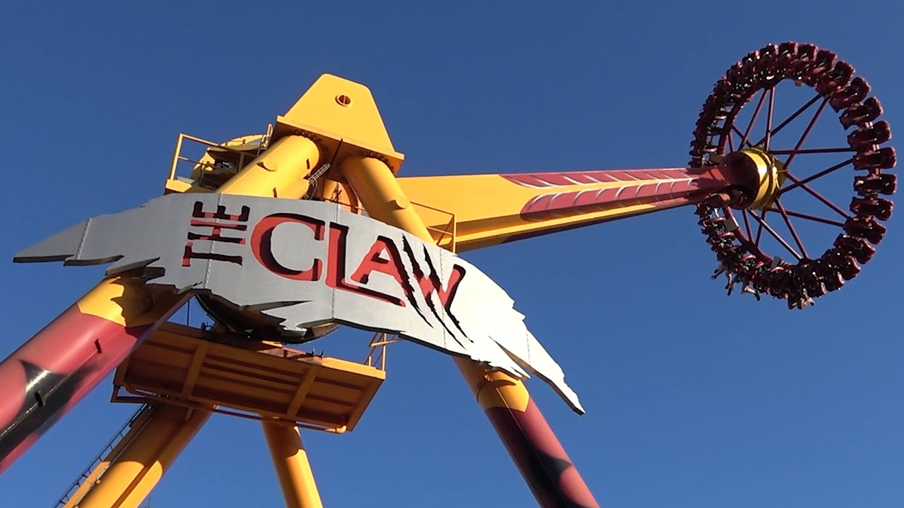 THE CLAW - Thrill Ride at Dreamworld Gold Coast