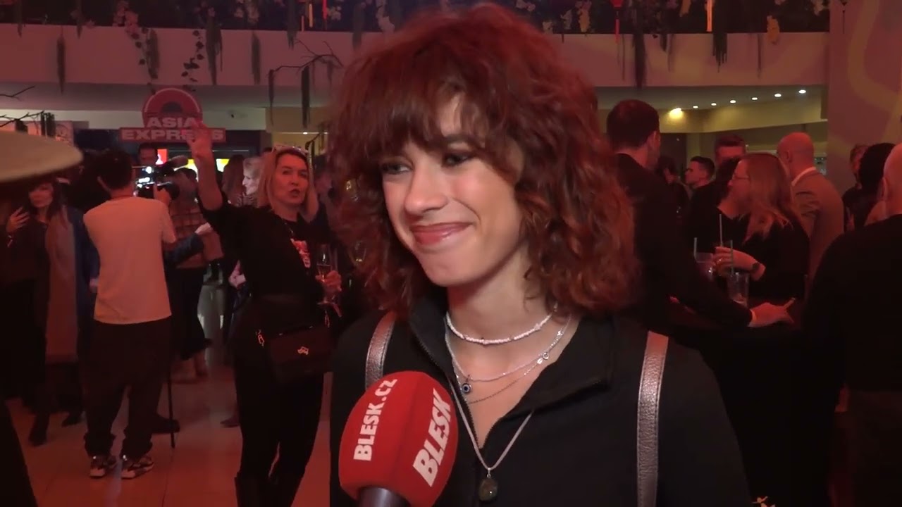 Zamilovaná dcera Dvořáka (59) Anna (24): Na party Primy přítele vzít nemohla!