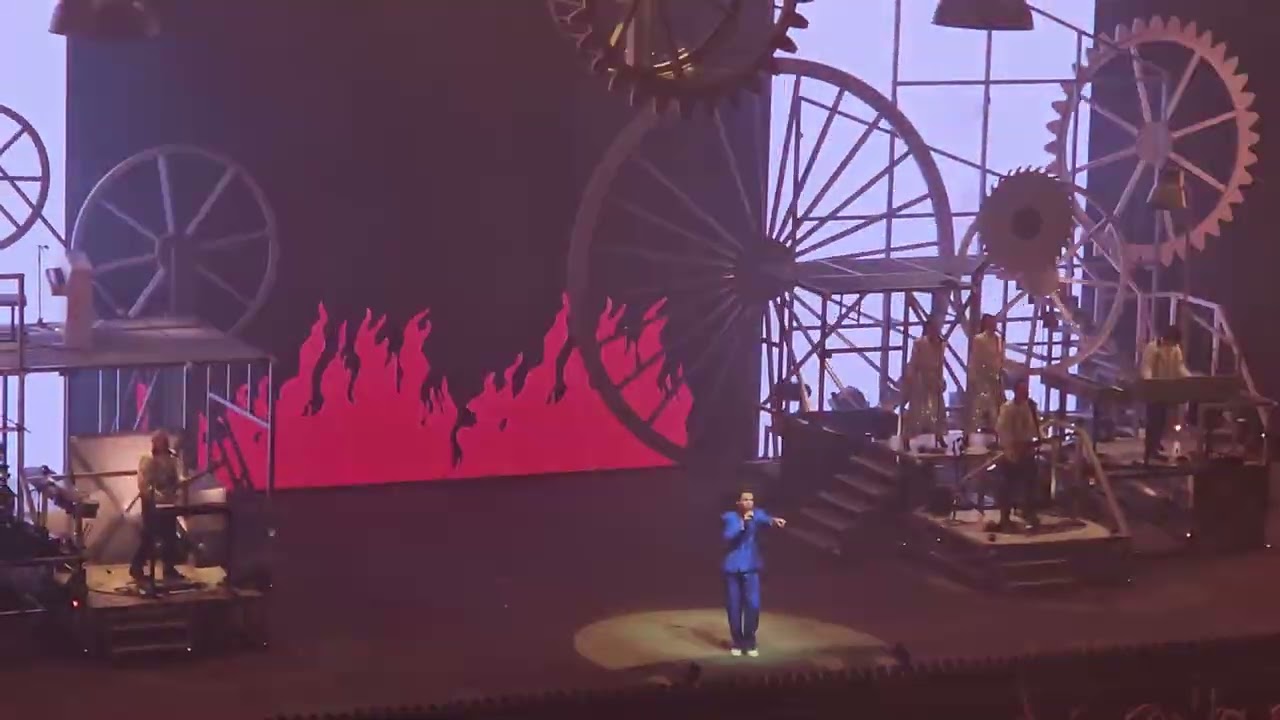 Concert MIKA Le 15.02.2026 au Zénith de Lille ❤️ (3)