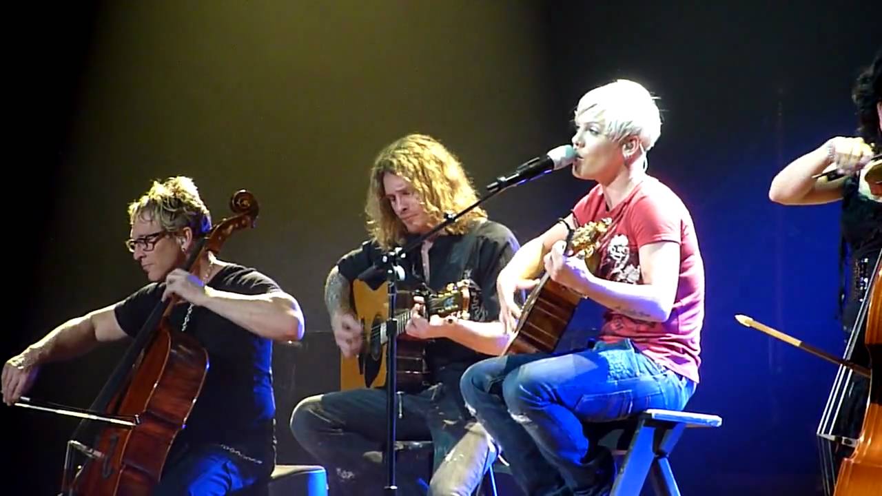 P!nk in Melbourne, July 15, 2009 - I Don't Believe You