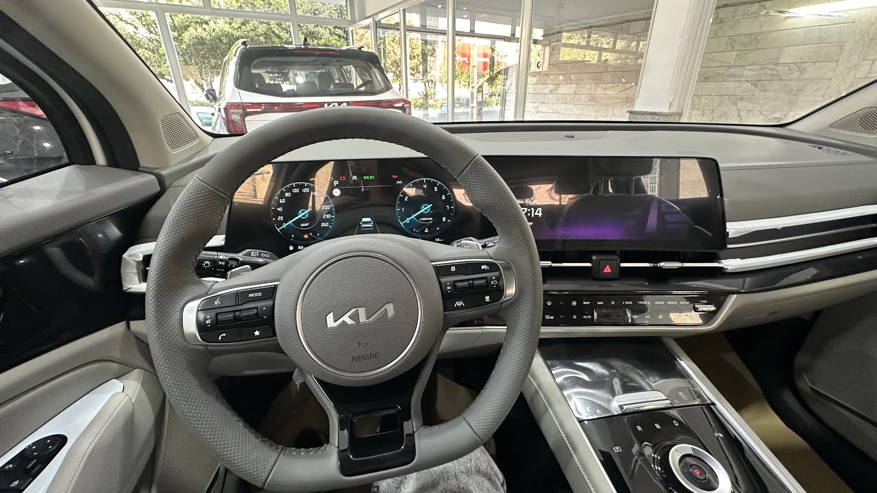 2025 Kia Sportage | POV Walkaround
