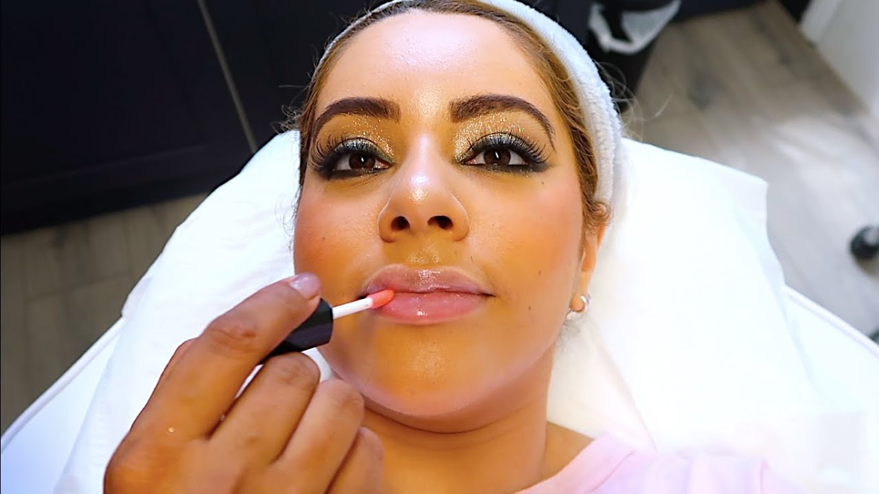 THIS MAKEUP ARTIST LOVES SELLOTAPE