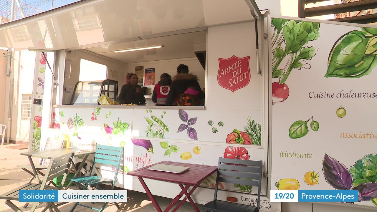 A Marseille, l'Armée du Salut aménage un camion cuisine solidaire