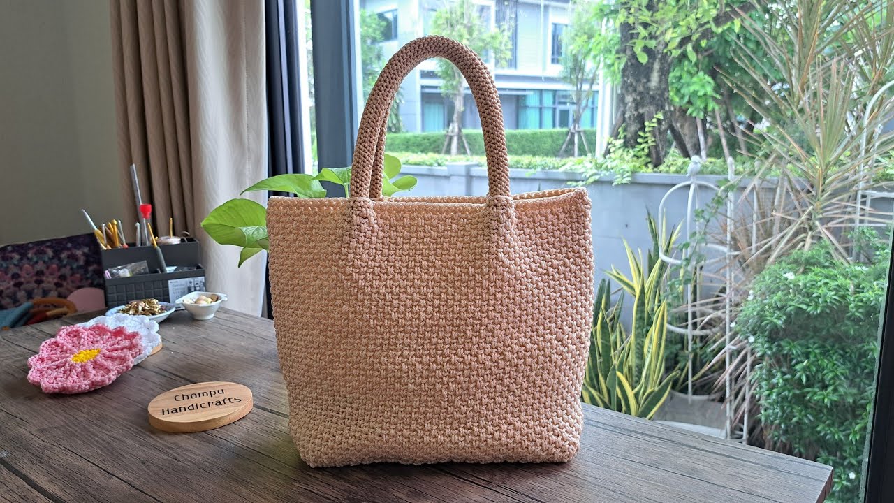 How to crochet handbag in the easy way | Chompu Handicrafts