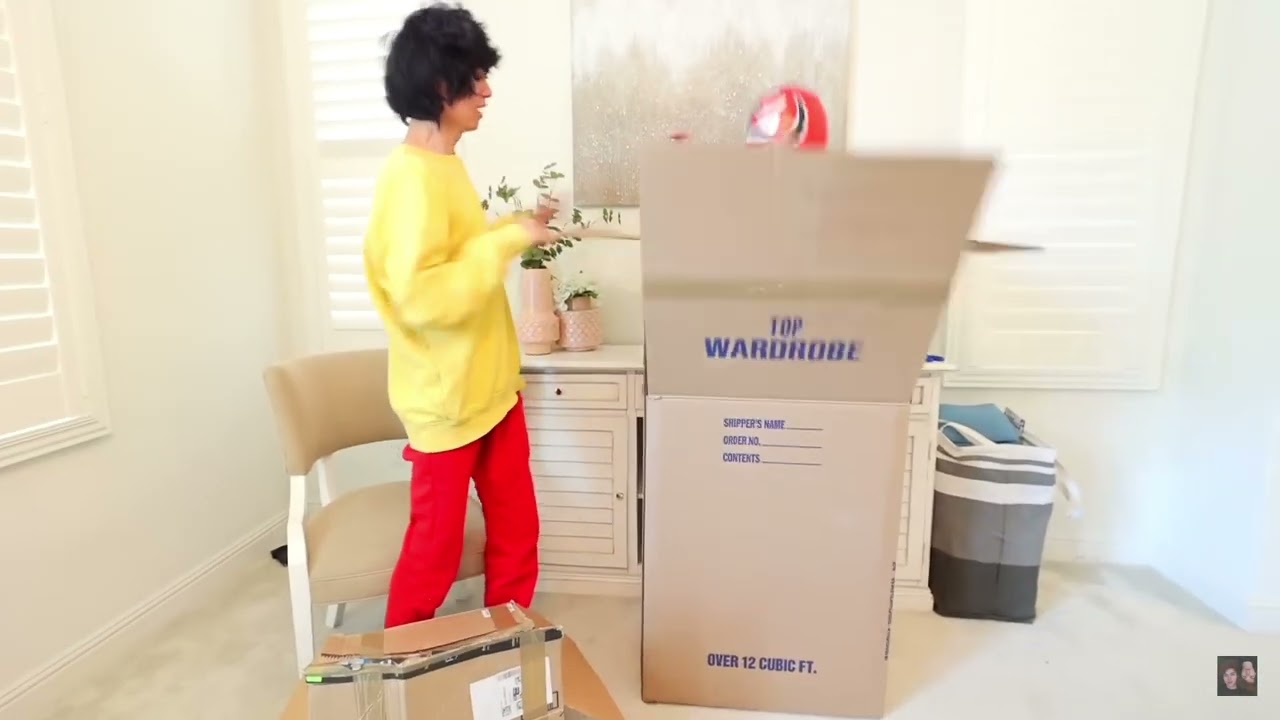 SHAWN BUYING BUBBA FROM AMAZON || BUBBA & SHAWN
