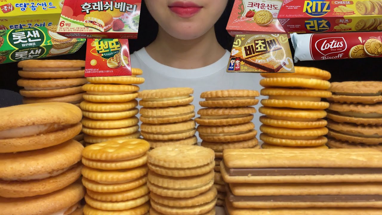 여러가지 과자 먹방!! 리츠,비쵸비,로투스,후레쉬베리,롯샌,국희,크라운산도,뽀또/ Cookies. Dessert Mukbang🤤