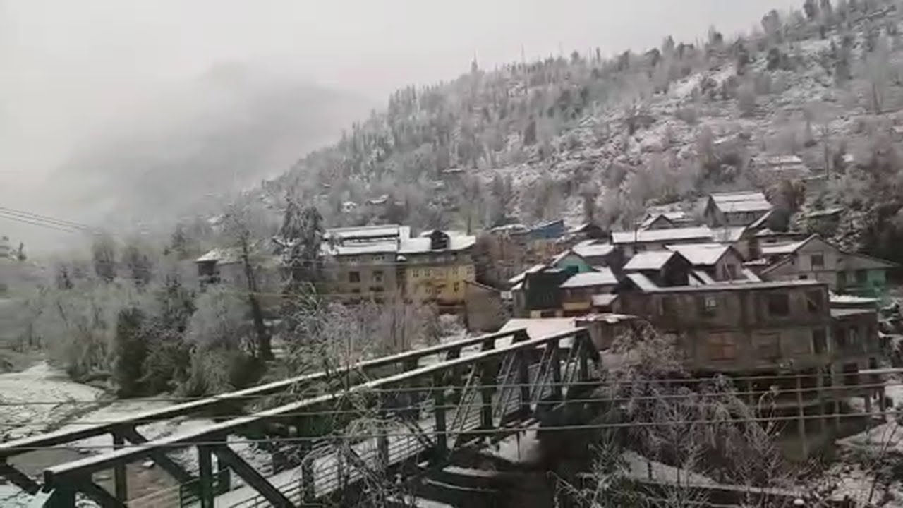 Doda receives fresh snowfall