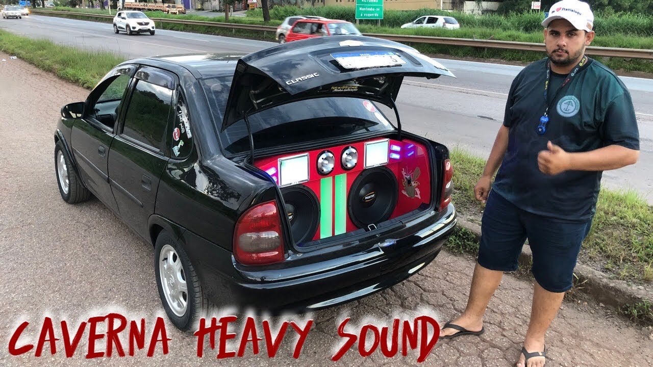 Corsa Sedan com som pesado (Caverna)