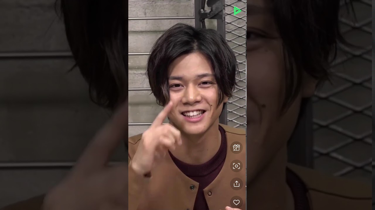 吉沢亮 色気だだ漏れウィンク
