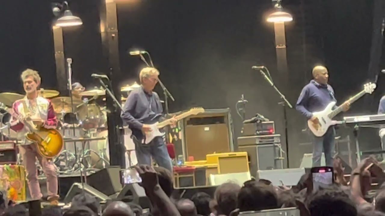 ERIC Clapton - I Shot The Sheriff - Unipol Arena 2022