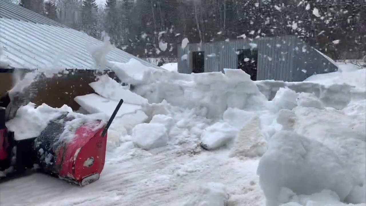 Avalanche cleanup with a HOMEMADE SNOWBLOWER on a SUZUKI SIDEKICK